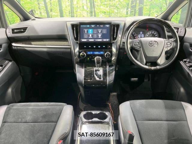 Toyota ALPHARD 2017-09 332703-1