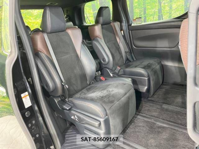 Toyota ALPHARD 2017-09 332703-9
