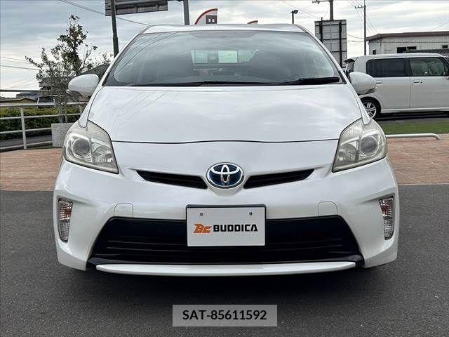 Toyota PRIUS 2012-11 322077-8
