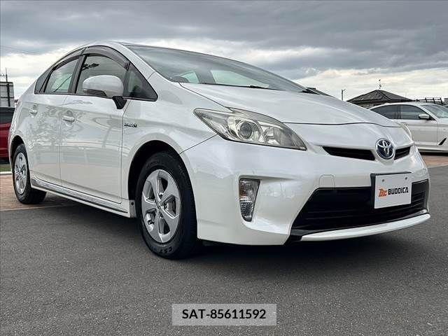 Toyota PRIUS 2012-11 322077-7