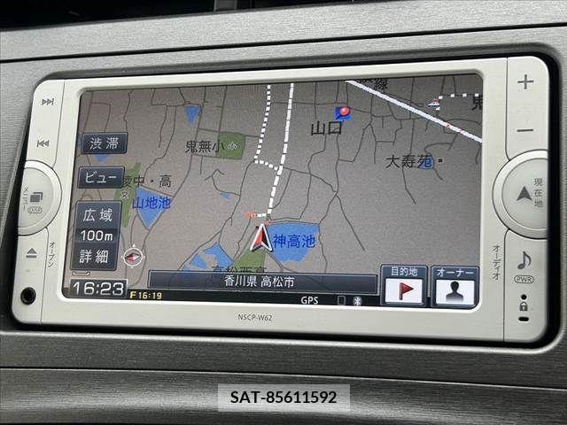 Toyota PRIUS 2012-11 322077-2