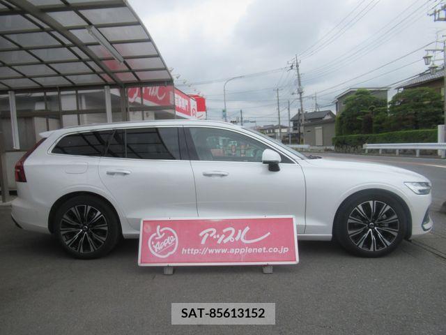 Volvo V60 2023-03 334808-4