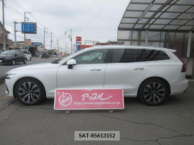 Volvo V60 2023-03 334808-3