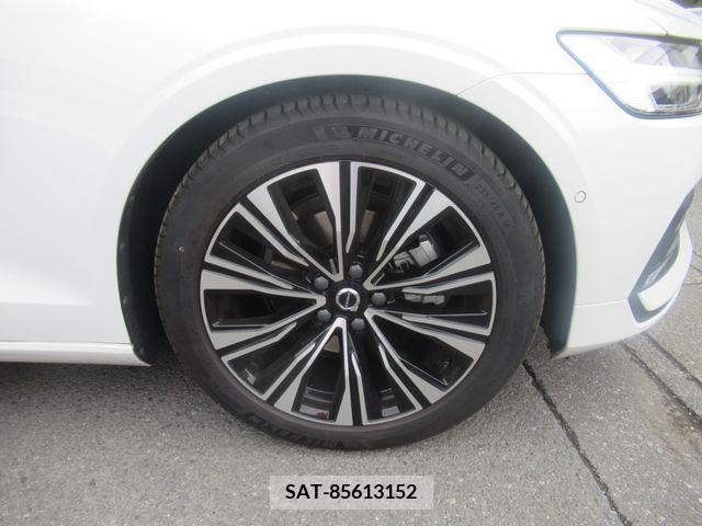 Volvo V60 2023-03 334808-13