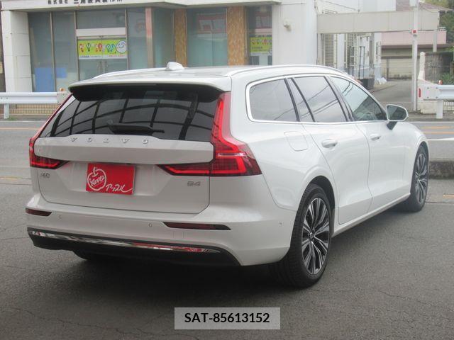 Volvo V60 2023-03 334808-2