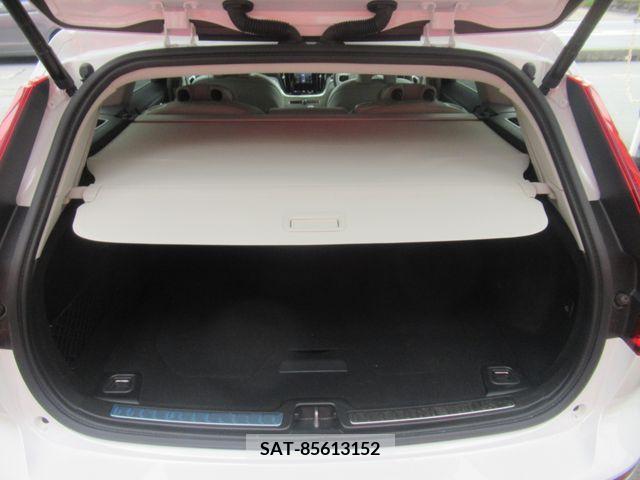 Volvo V60 2023-03 334808-16