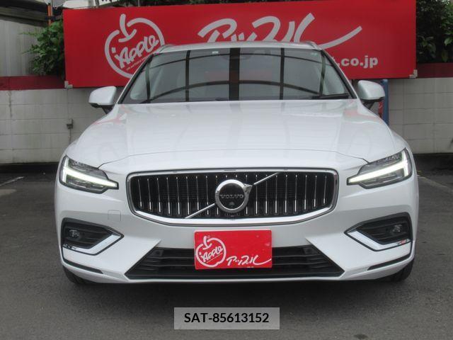 Volvo V60 2023-03 334808-10