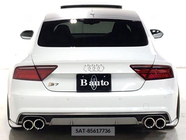 Audi S7 2015-06 350983-6