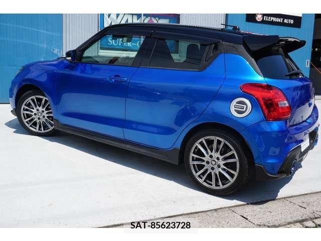 Suzuki SWIFT 2022-06 320835-11