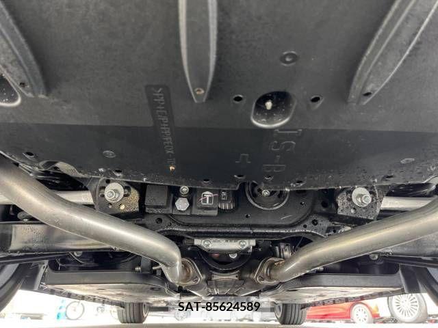 Lexus IS 2023-07 297917-19