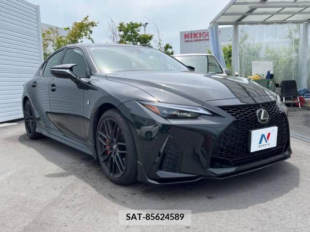 Lexus IS 2023-07 297917-16