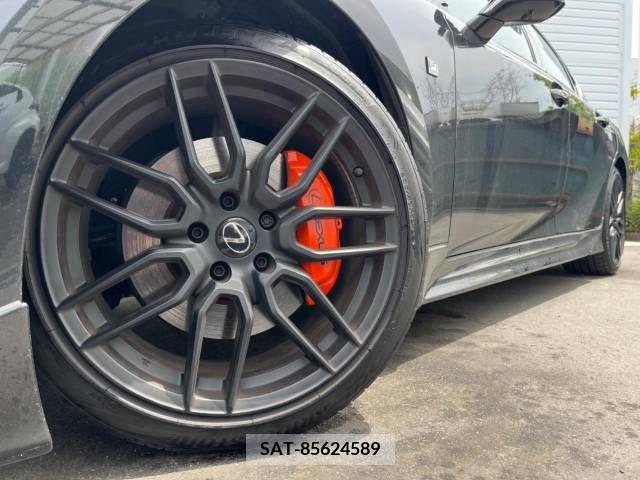 Lexus IS 2023-07 297917-12