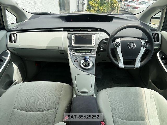 Toyota PRIUS 2010-07 282117-1