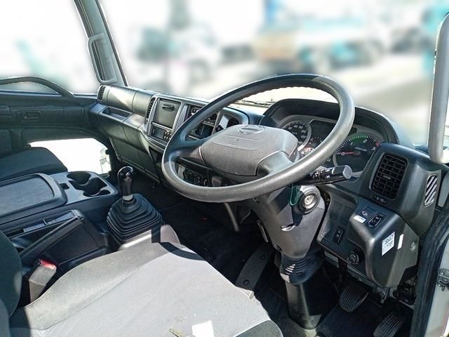 Hino RANGER 2016-08 17943-15