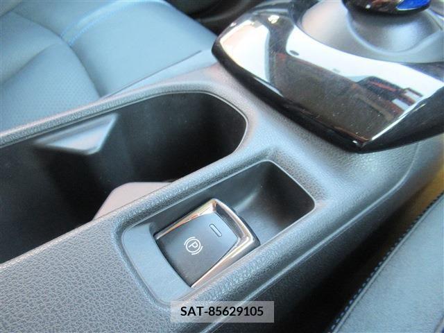 Nissan LEAF 2019-09 324802-14