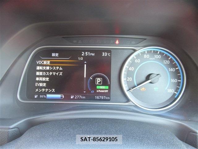Nissan LEAF 2019-09 324802-12