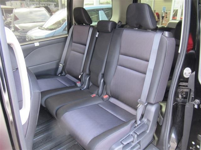 Nissan SERENA 2017-07 189077-16