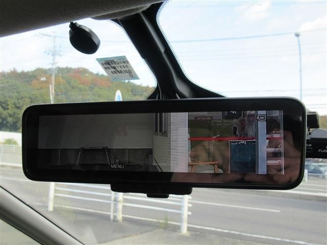 Nissan SERENA 2017-07 189077-7