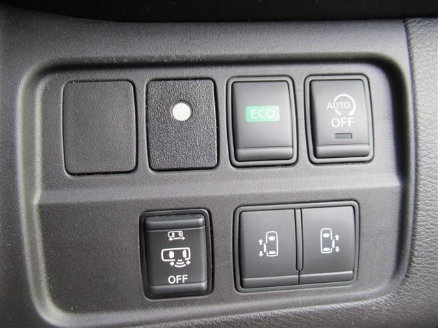 Nissan SERENA 2017-07 189077-10