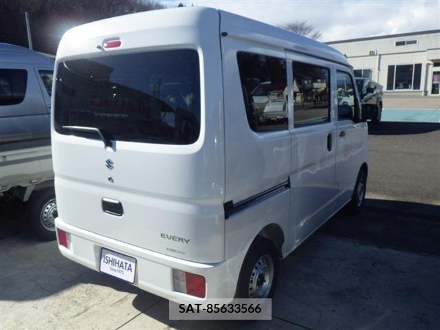 Suzuki EVERY 2023-12 253201-1