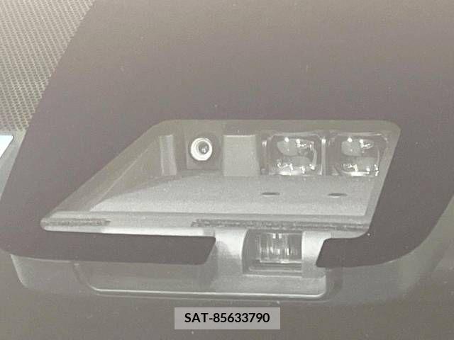 Toyota VOXY 2017-12 288889-5
