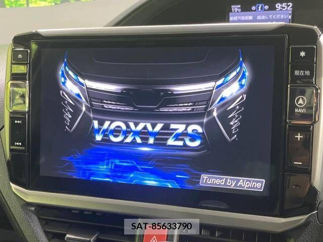Toyota VOXY 2017-12 288889-2
