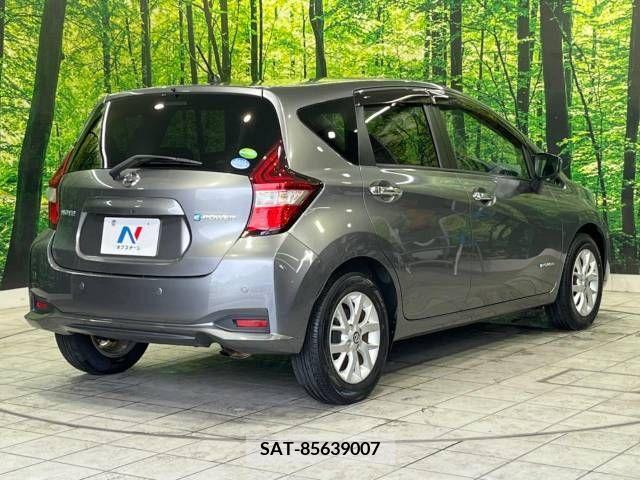 Nissan NOTE 2018-10 279914-17