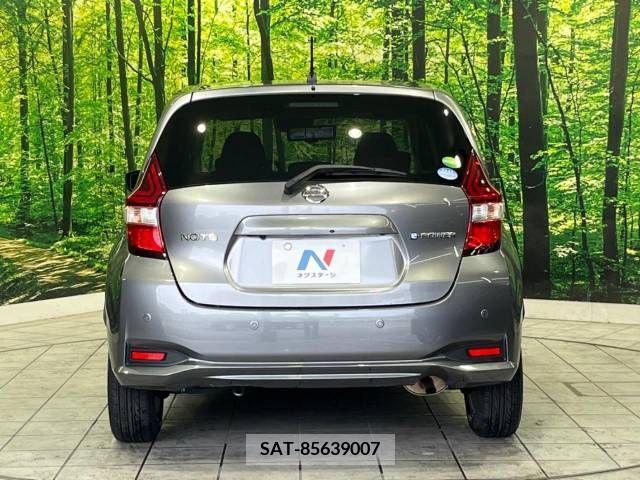 Nissan NOTE 2018-10 279914-15