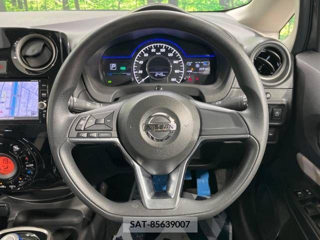 Nissan NOTE 2018-10 279914-11