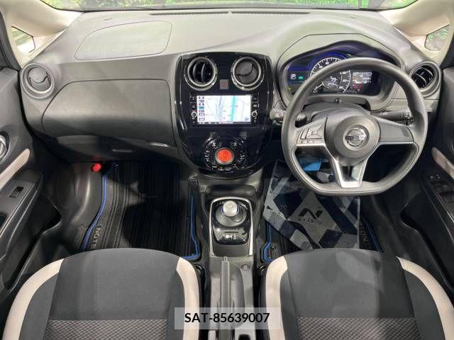 Nissan NOTE 2018-10 279914-1