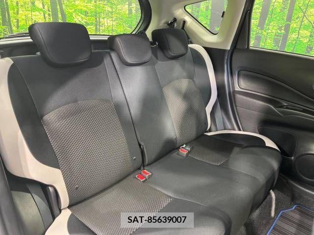Nissan NOTE 2018-10 279914-9
