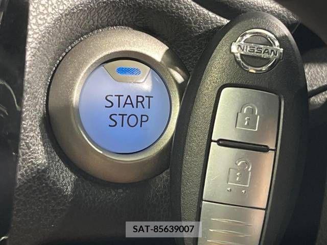 Nissan NOTE 2018-10 279914-7