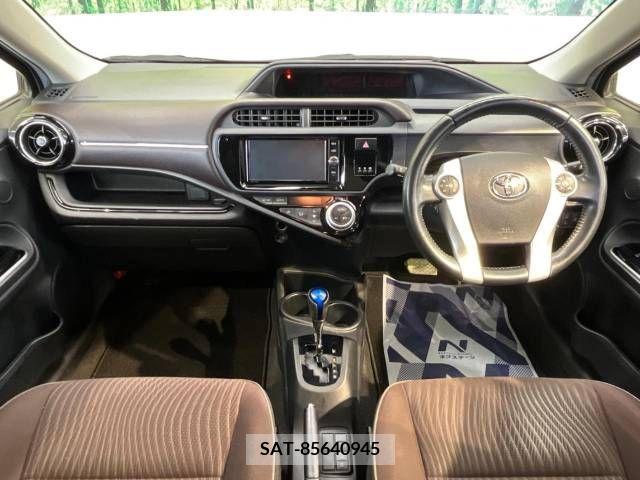 Toyota AQUA 2017-04 314286-1