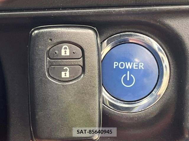Toyota AQUA 2017-04 314286-7