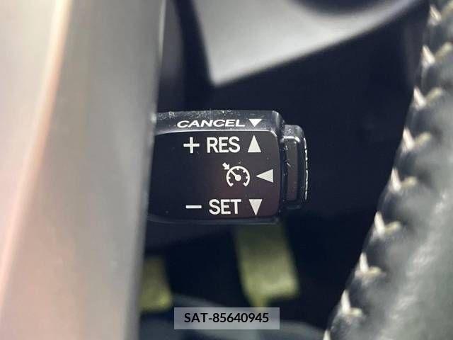 Toyota AQUA 2017-04 314286-5