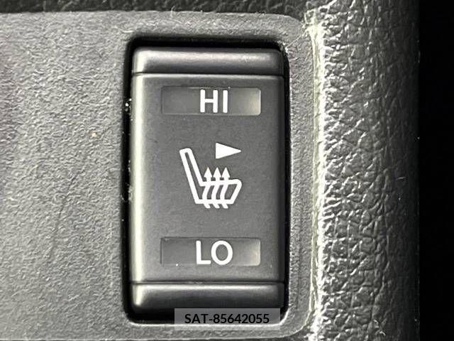 Nissan X-TRAIL 2015-06 381602-6