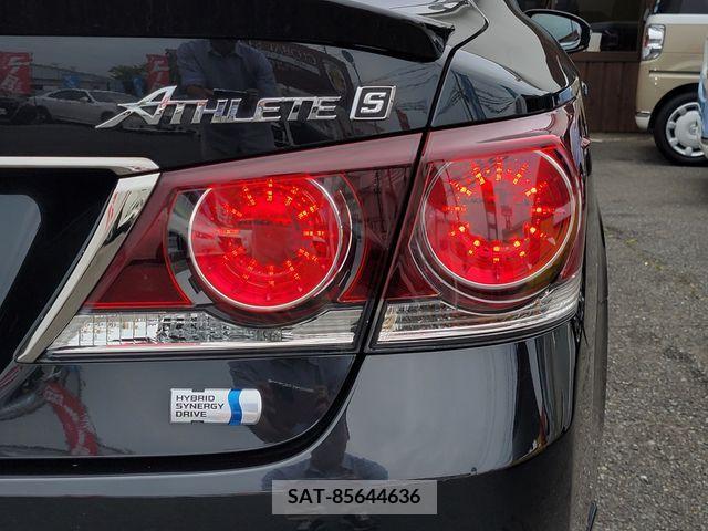 Toyota CROWN SEDAN 2017-11 266087-20