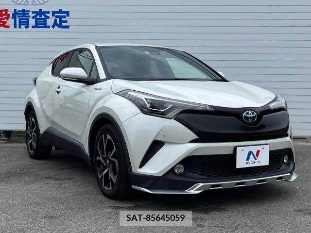 Toyota C-HR 2017-04 248033-16