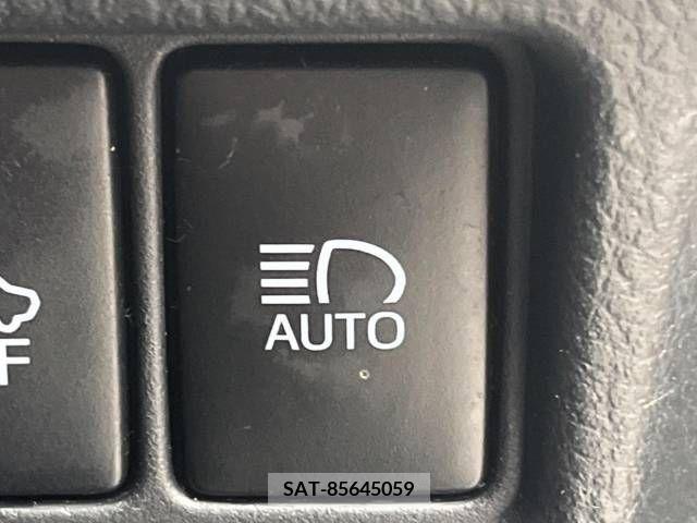 Toyota C-HR 2017-04 248033-4