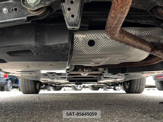 Toyota C-HR 2017-04 248033-19