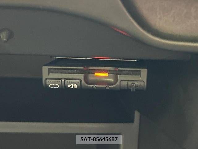 Nissan NOTE 2019-02 213403-6