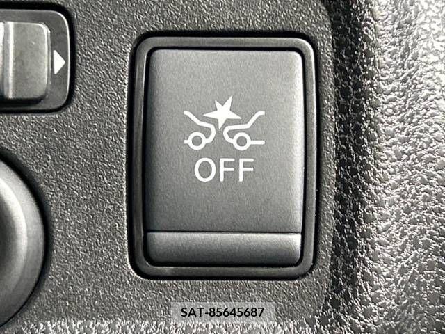 Nissan NOTE 2019-02 213403-4