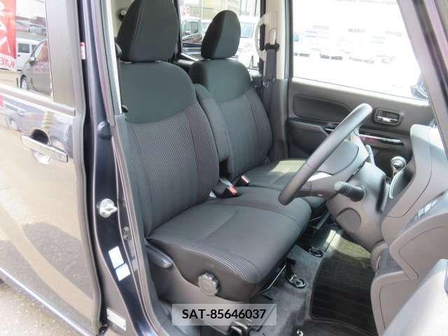 Nissan ROOX 2019-06 379110-13