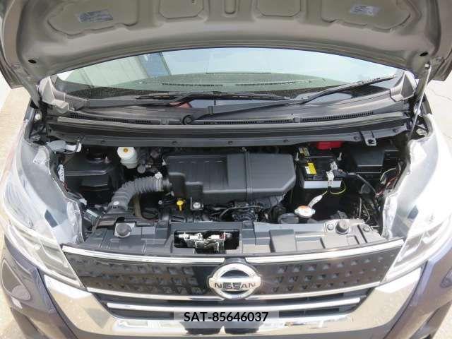 Nissan ROOX 2019-06 379110-19