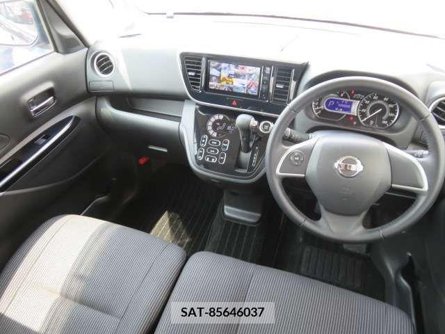 Nissan ROOX 2019-06 379110-3