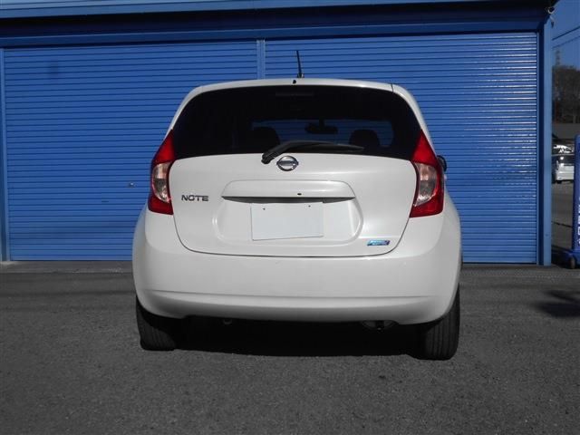 Nissan NOTE 2013-08 189897-6