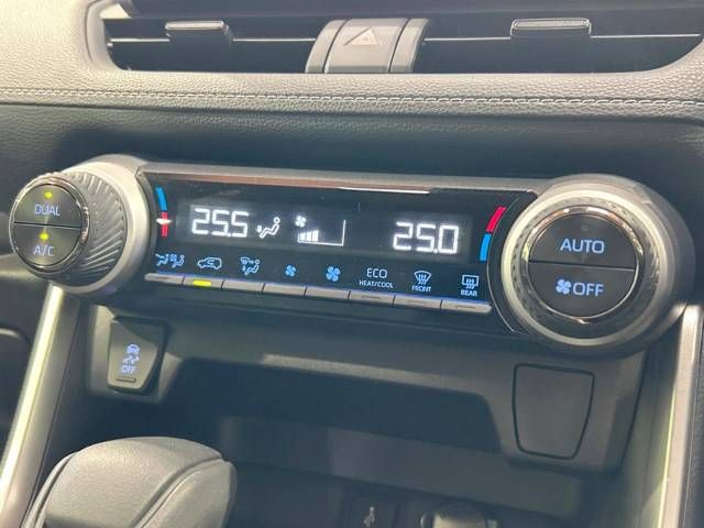 Toyota RAV4 2021-05 182401-5
