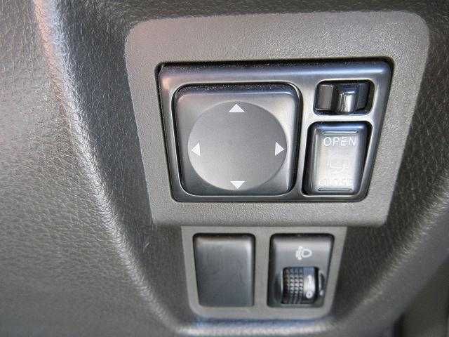 Nissan CUBE 2010-03 28444-7
