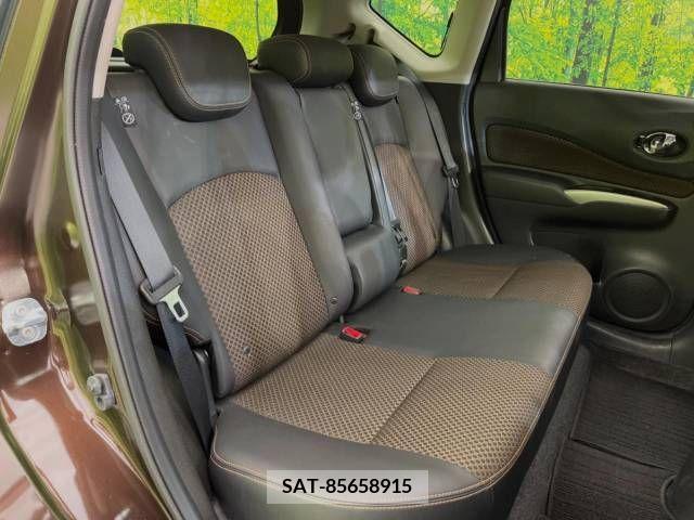 Nissan NOTE 2015-10 365411-9
