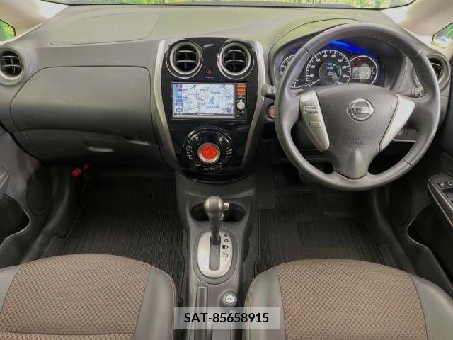 Nissan NOTE 2015-10 365411-1